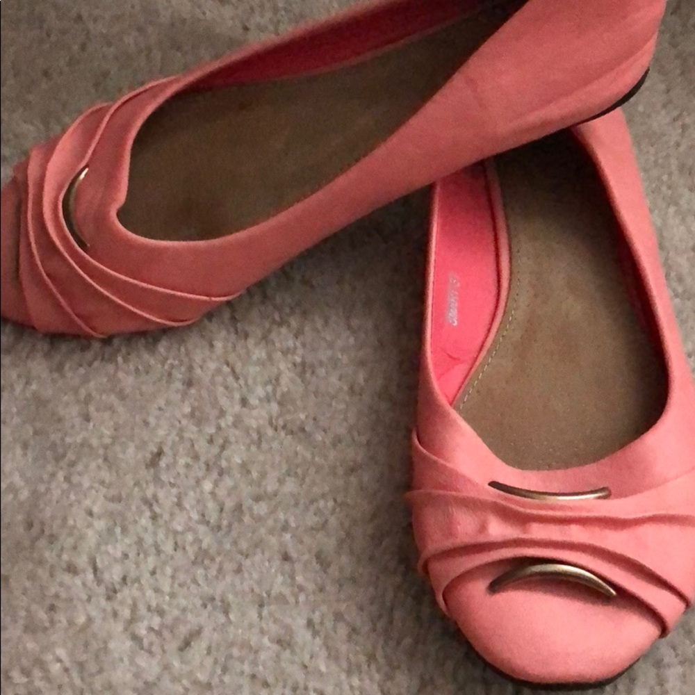 Light pink flats with a small heel